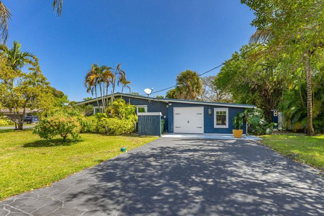 2624 NE 30th Street, Fort Lauderdale, FL 33306