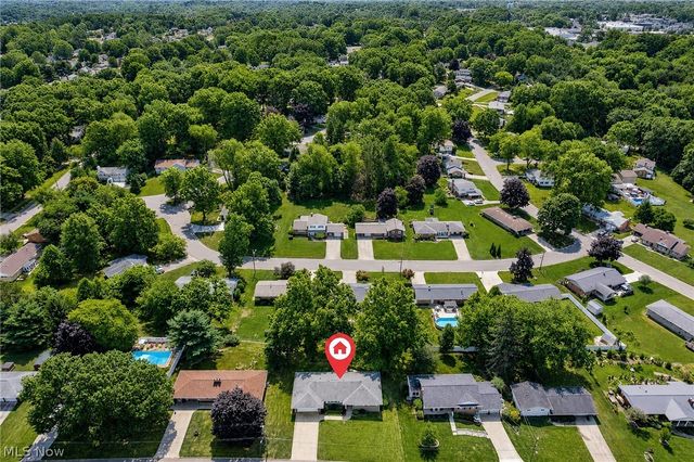 800 Woodview Drive NE, Massillon, OH 44646