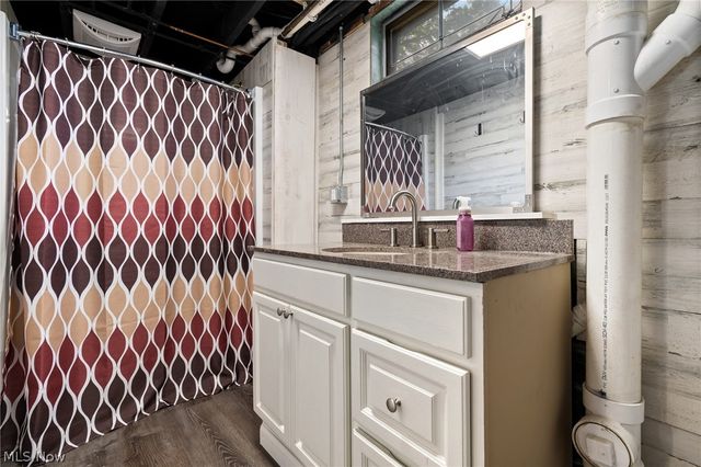 800 Woodview Drive NE, Massillon, OH 44646