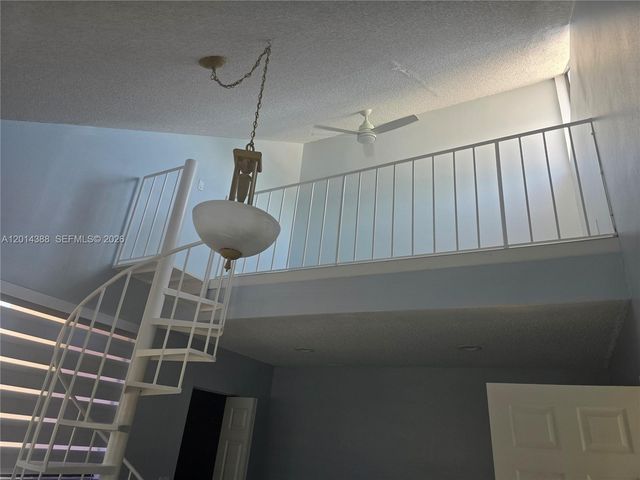 13022 SW 88th Ter N 201, Miami, FL 33186
