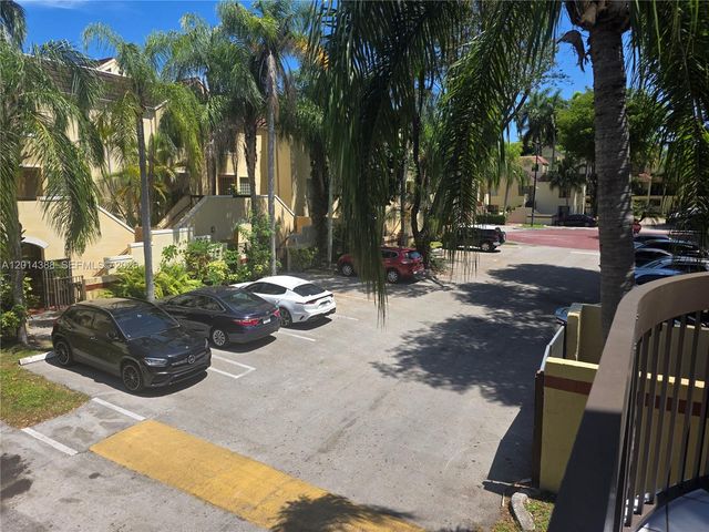 13022 SW 88th Ter N 201, Miami, FL 33186