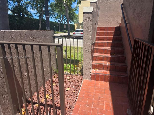 13022 SW 88th Ter N 201, Miami, FL 33186