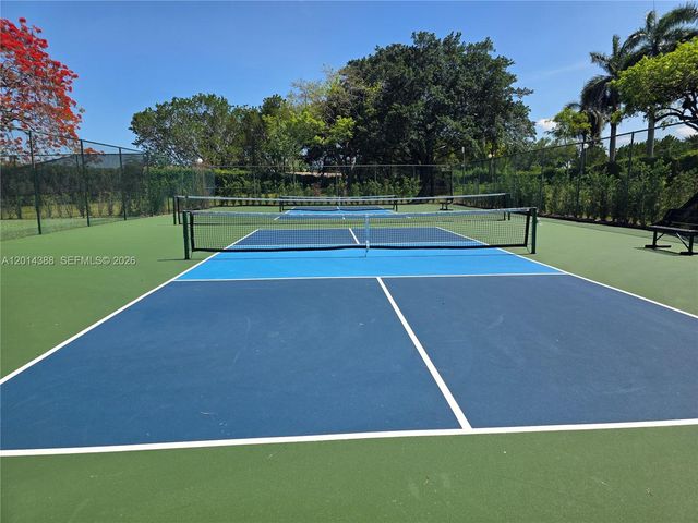 13022 SW 88th Ter N 201, Miami, FL 33186