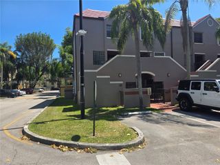 13022 SW 88th Ter N 201, Miami, FL 33186