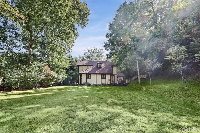 10 Knob Hill Court, Fairview Heights, IL 62208