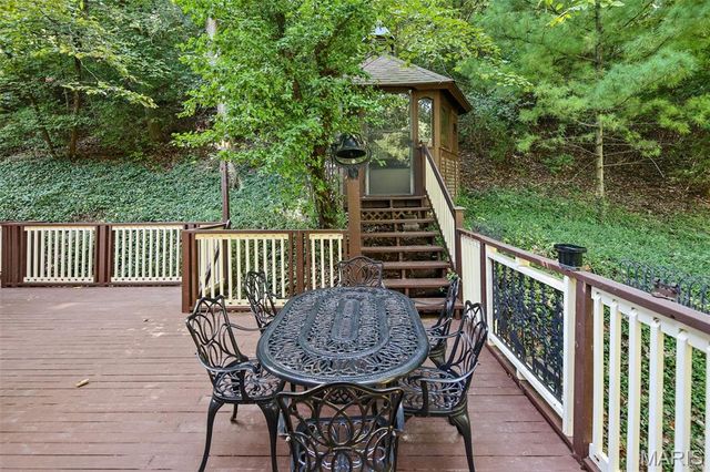 10 Knob Hill Court, Fairview Heights, IL 62208