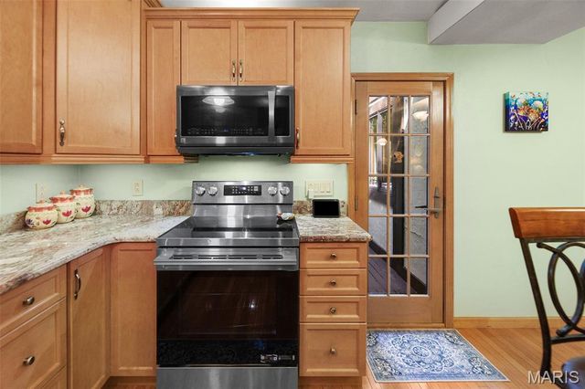 10 Knob Hill Court, Fairview Heights, IL 62208