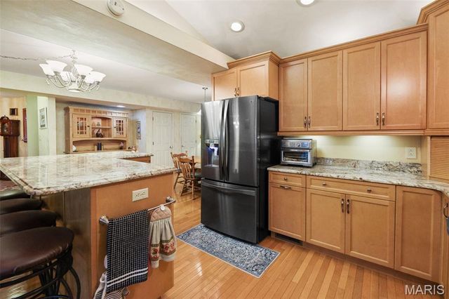 10 Knob Hill Court, Fairview Heights, IL 62208