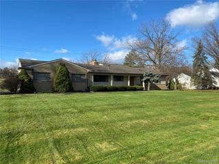 3380 BARLYN Lane, Bloomfield Charter Township, MI 48302