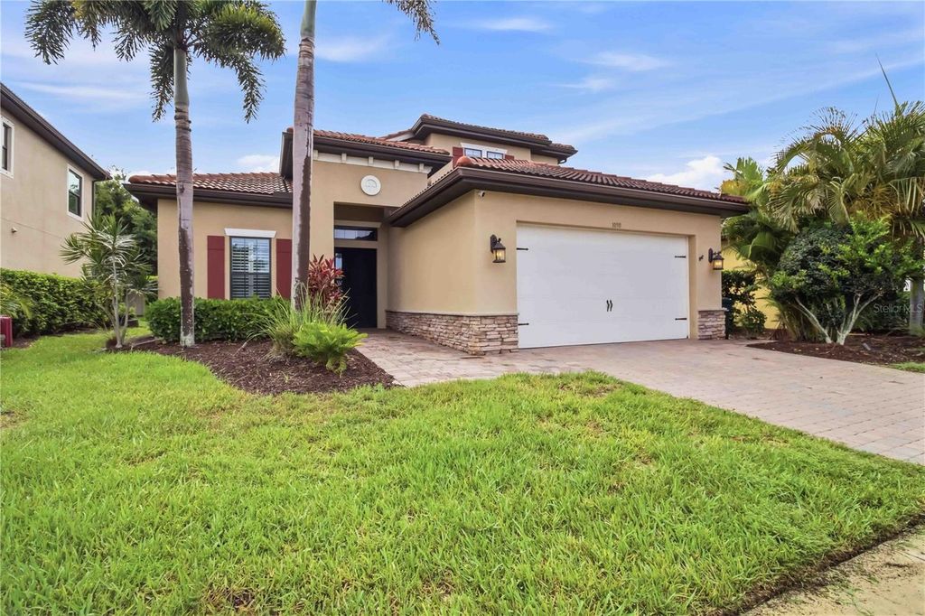 1090 BRADBERRY DRIVE, Nokomis, FL 34275