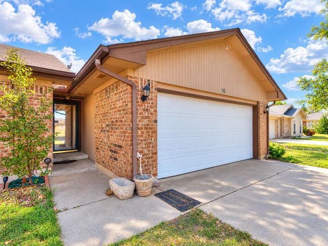 16 Bellgate Drive, Yukon, OK 73099