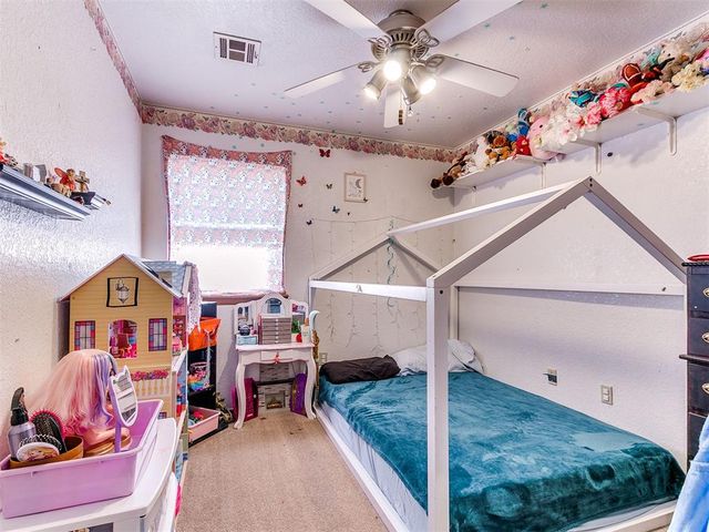16 Bellgate Drive, Yukon, OK 73099