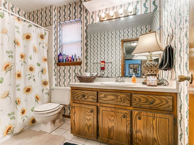 16 Bellgate Drive, Yukon, OK 73099