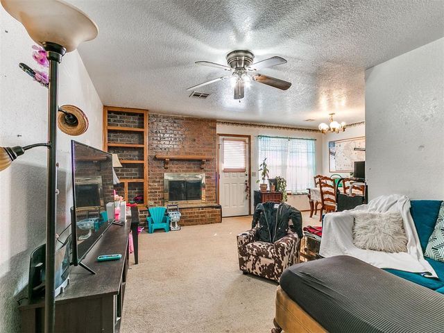 16 Bellgate Drive, Yukon, OK 73099