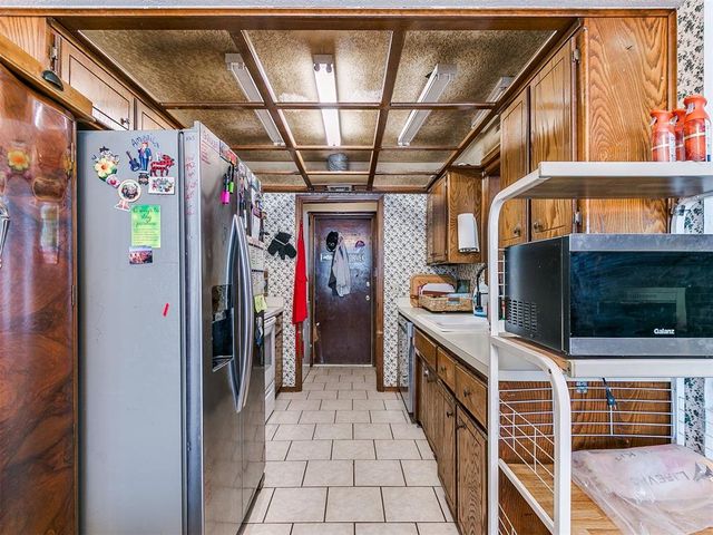 16 Bellgate Drive, Yukon, OK 73099