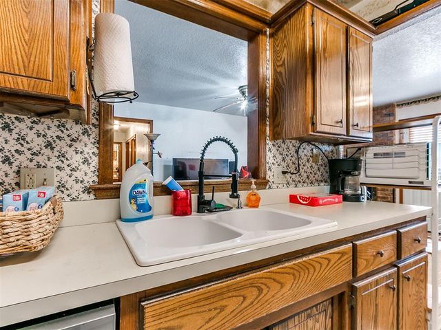 16 Bellgate Drive, Yukon, OK 73099