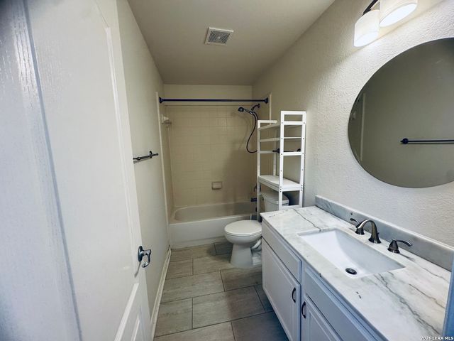 107 EAGLE VAIL, San Antonio, TX 78258