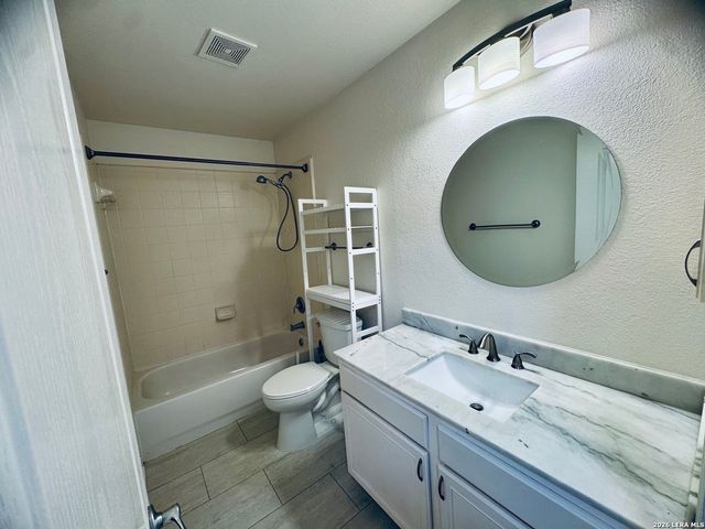 107 EAGLE VAIL, San Antonio, TX 78258