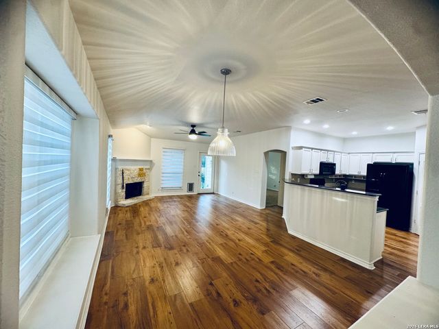 107 EAGLE VAIL, San Antonio, TX 78258