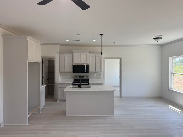 124 S Apple Street, Beebe, AR 72012