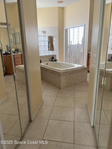 1748 Winding Ridge Circle SE, Palm Bay, FL 32909