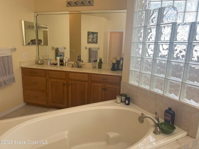 1748 Winding Ridge Circle SE, Palm Bay, FL 32909