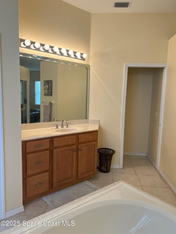 1748 Winding Ridge Circle SE, Palm Bay, FL 32909