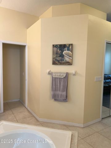 1748 Winding Ridge Circle SE, Palm Bay, FL 32909