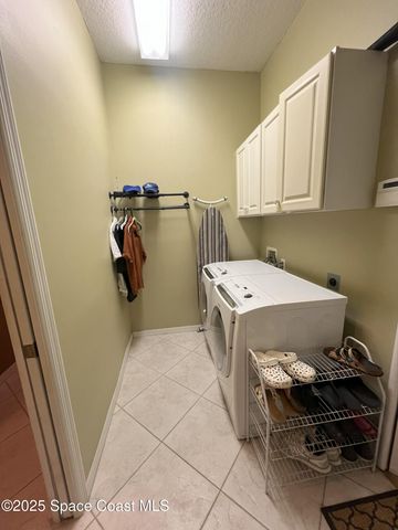 1748 Winding Ridge Circle SE, Palm Bay, FL 32909