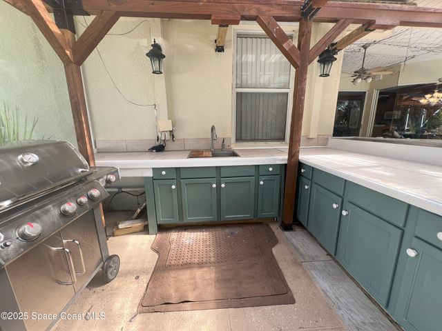 1748 Winding Ridge Circle SE, Palm Bay, FL 32909