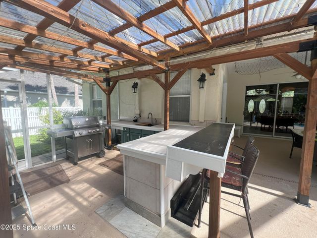 1748 Winding Ridge Circle SE, Palm Bay, FL 32909