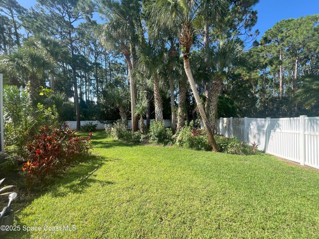 1748 Winding Ridge Circle SE, Palm Bay, FL 32909