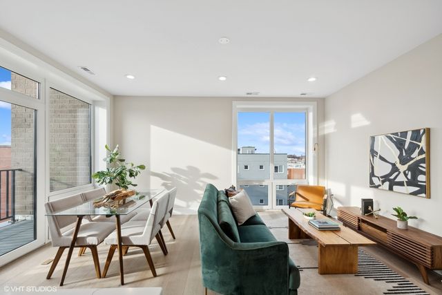 2342 W Adams Street 406, Chicago, IL 60612