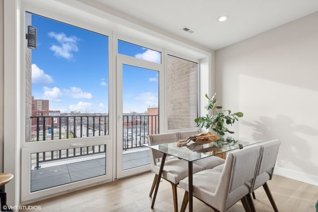 2342 W Adams Street 406, Chicago, IL 60612