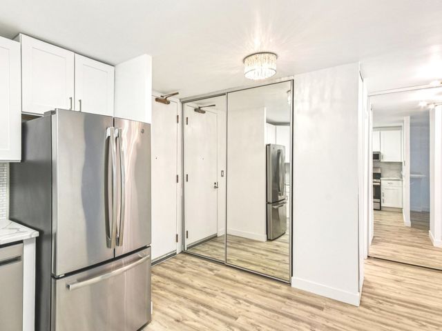 400 E RANDOLPH Street 1804, Chicago, IL 60601