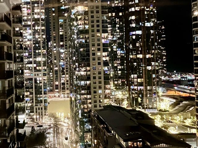 400 E RANDOLPH Street 1804, Chicago, IL 60601