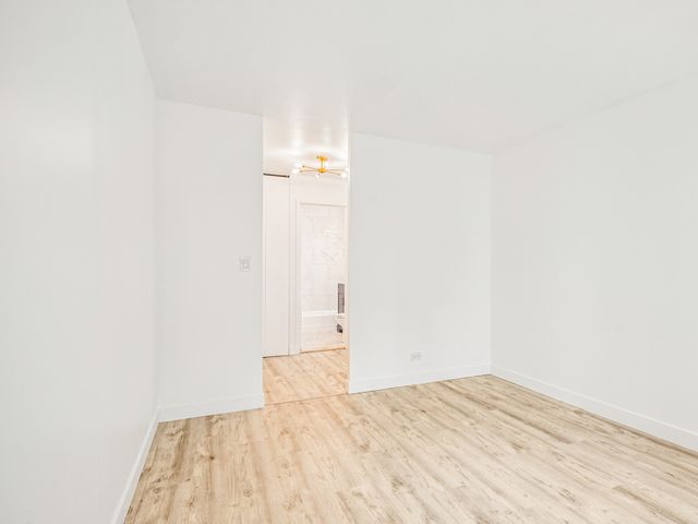 400 E RANDOLPH Street 1804, Chicago, IL 60601