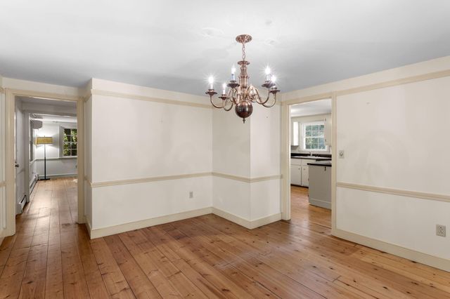 16 Greengate Road, Falmouth, MA 02540