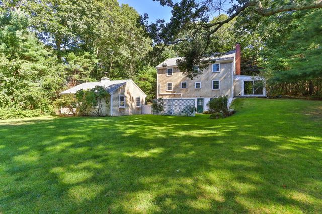 16 Greengate Road, Falmouth, MA 02540
