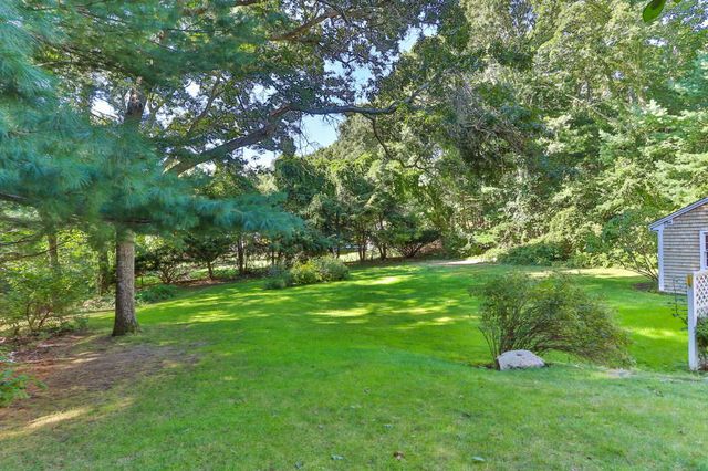 16 Greengate Road, Falmouth, MA 02540