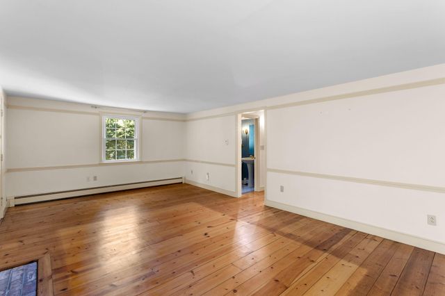 16 Greengate Road, Falmouth, MA 02540