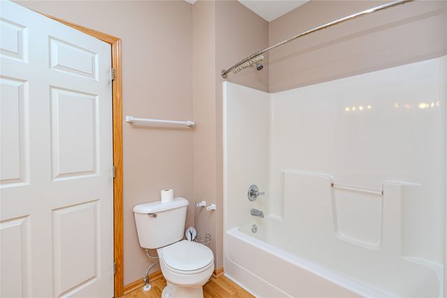 1331 SE University Avenue 302, Waukee, IA 50263