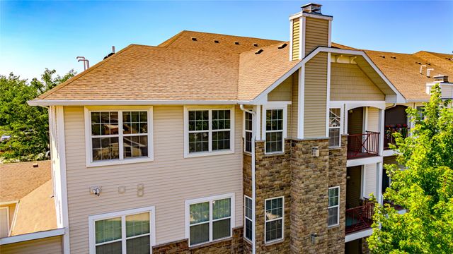 1331 SE University Avenue 302, Waukee, IA 50263
