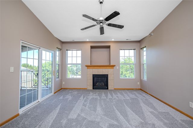 1331 SE University Avenue 302, Waukee, IA 50263
