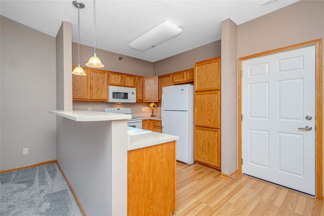 1331 SE University Avenue 302, Waukee, IA 50263