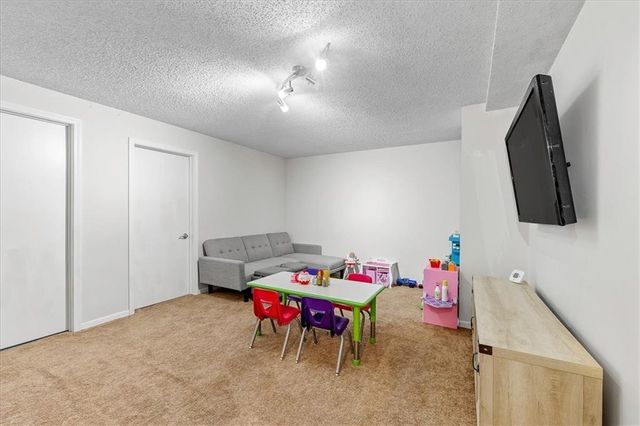 10788 OAKMONT Street, Overland Park, KS 66210