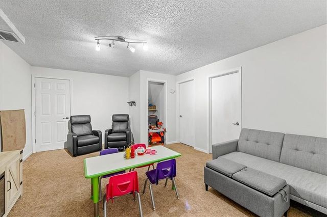 10788 OAKMONT Street, Overland Park, KS 66210