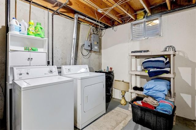 10788 OAKMONT Street, Overland Park, KS 66210