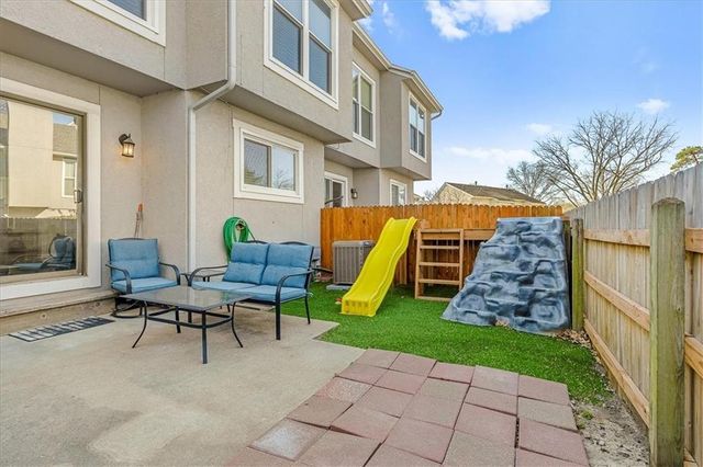 10788 OAKMONT Street, Overland Park, KS 66210