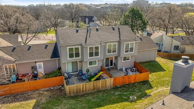10788 OAKMONT Street, Overland Park, KS 66210